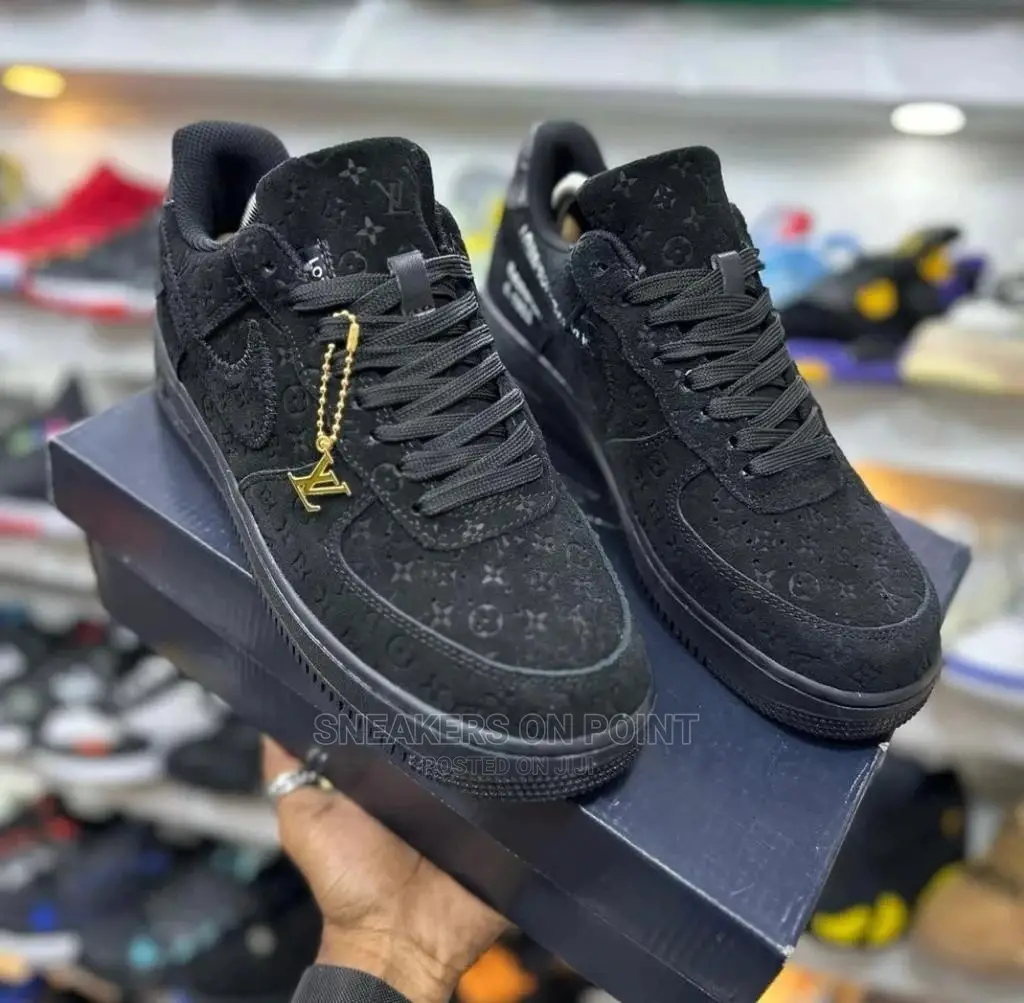 Nike Air Force Brand: Louis Vuitton