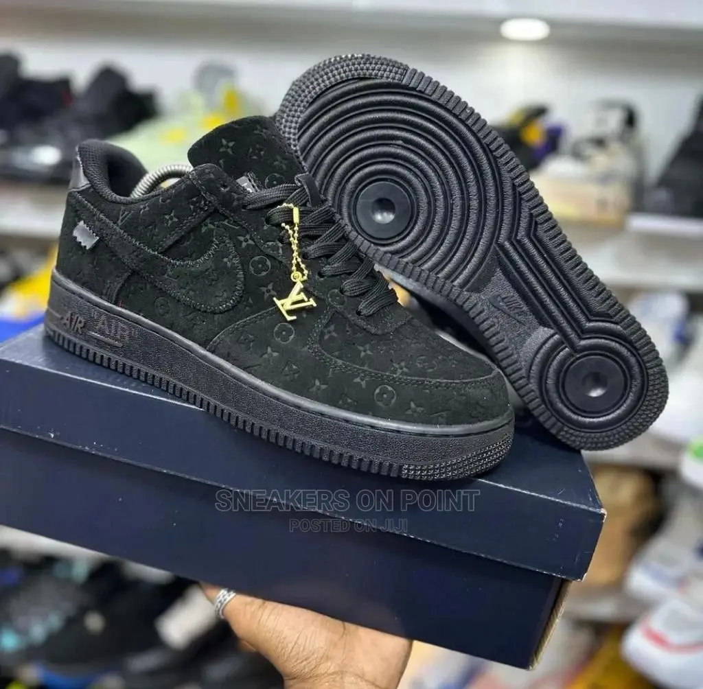 Nike Air Force Brand: Louis Vuitton