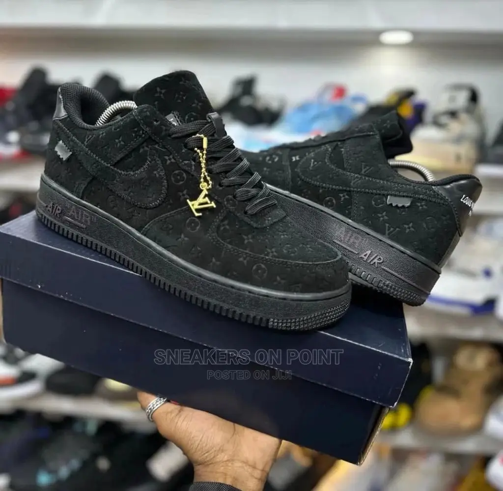 Nike Air Force Brand: Louis Vuitton
