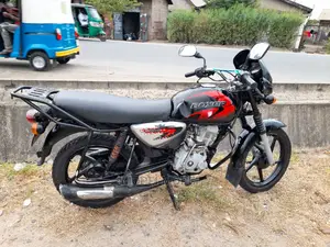 Bajaj Boxer 125 2020 Red