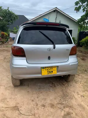 Toyota Vitz 1.3 FWD 5dr 2001 Blue