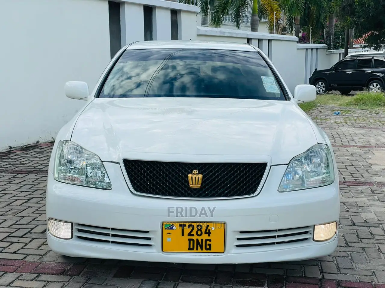 Toyota Crown 2006 White