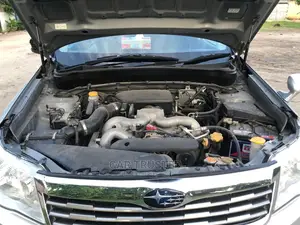 Subaru Forester 2.5X Automatic 2010 Silver