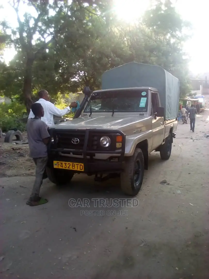 Toyota Land Cruiser 100 4.2 TD 2005 Teal