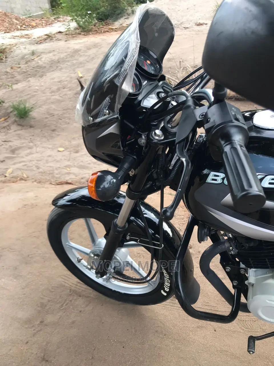 Bajaj Boxer 100 2022 Purple