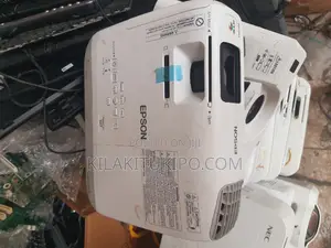 EPSON Projector Powerlite S27