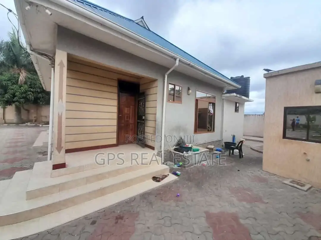 4bdrm House in Tuangoma, Kigamboni for Sale