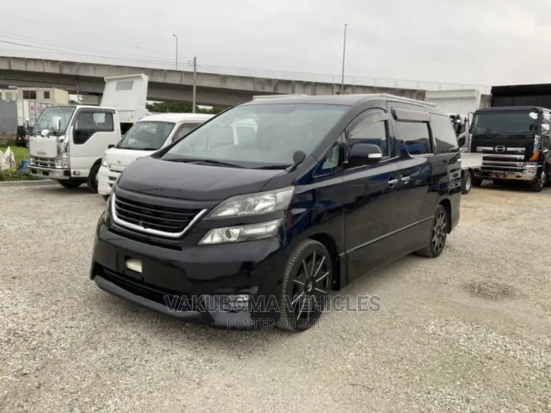 Toyota Vellfire 2010 Black