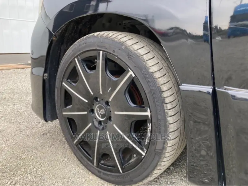 Toyota Vellfire 2010 Black