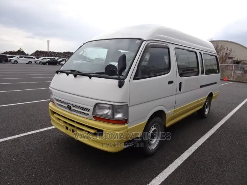 Toyota Grand HiAce 2001 White