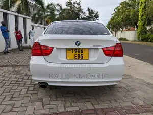BMW 3 Series 2010 White