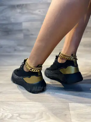 Lady's Sneakers Shoes Black