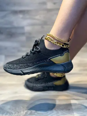 Lady's Sneakers Shoes Black