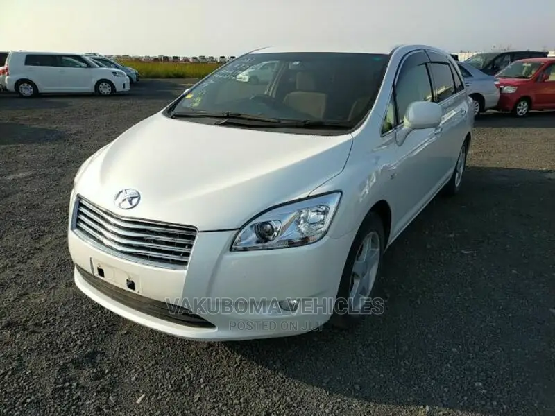 Toyota Mark X Zio 2007 White