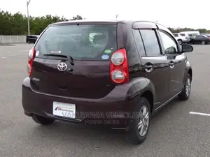 Toyota Passo 2012 Burgandy
