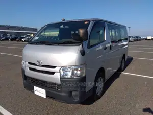 Toyota Regius 2016 Silver