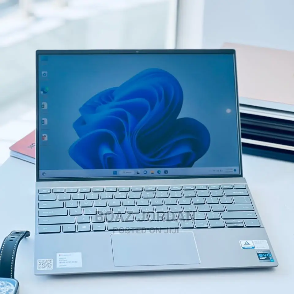 New Laptop Dell Inspiron 13 5379 16GB Intel Core I7 SSD 512GB