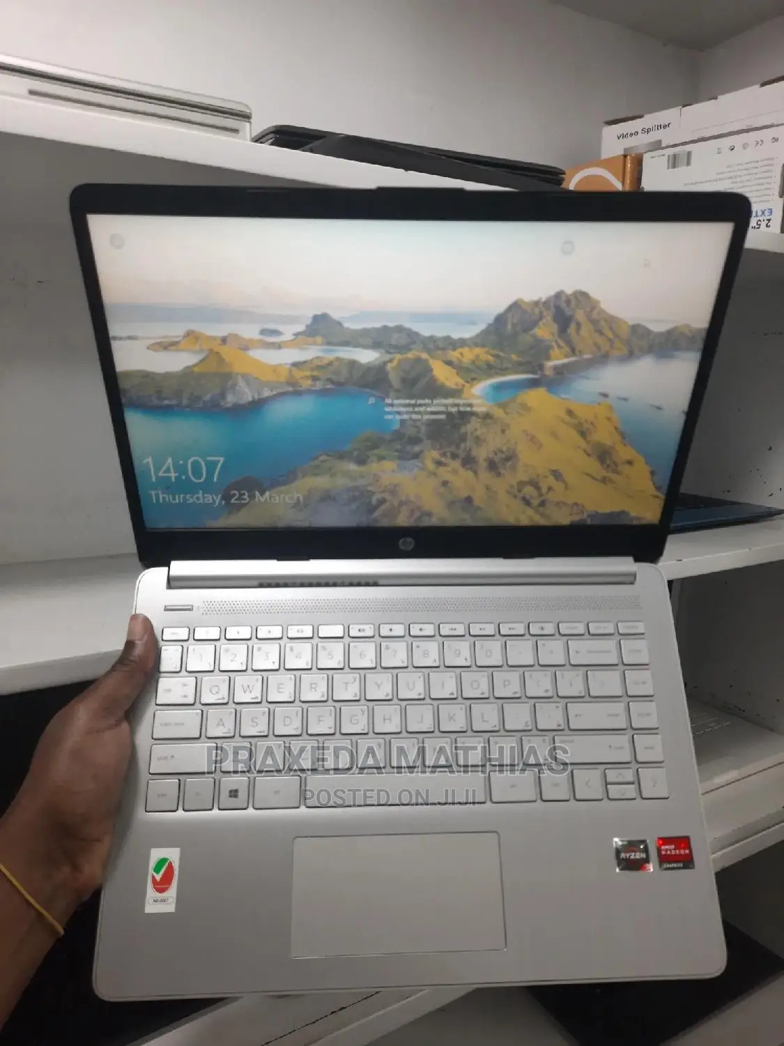 Laptop HP 14-Dq2031tg 8GB AMD Ryzen 3 SSD 256GB