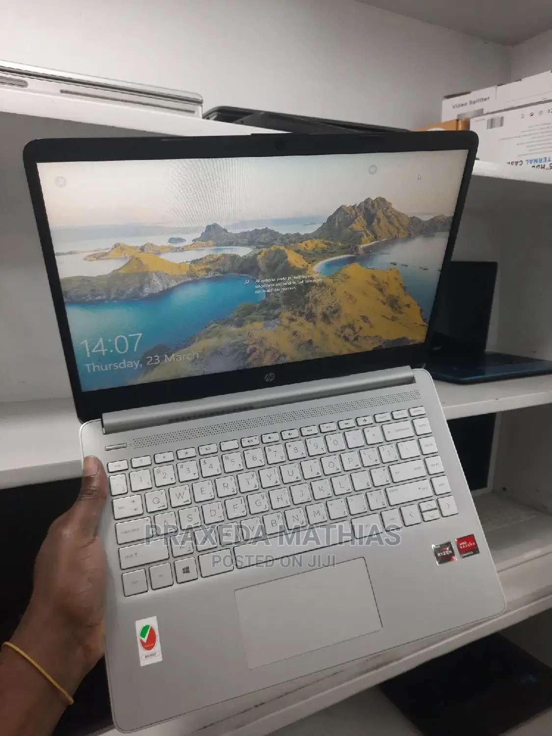 Laptop HP 14-Dq2031tg 8GB AMD Ryzen 3 SSD 256GB