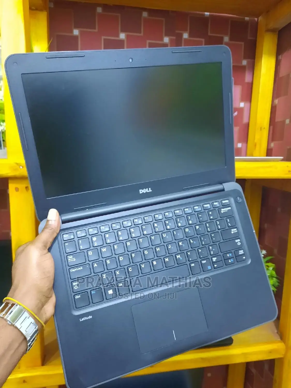 Laptop Dell Latitude 13 3380 4GB Intel Core I3 HDD 500GB