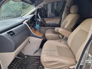 Toyota Alphard 2006 Gold