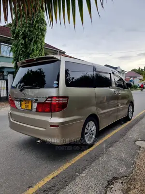 Toyota Alphard 2006 Gold