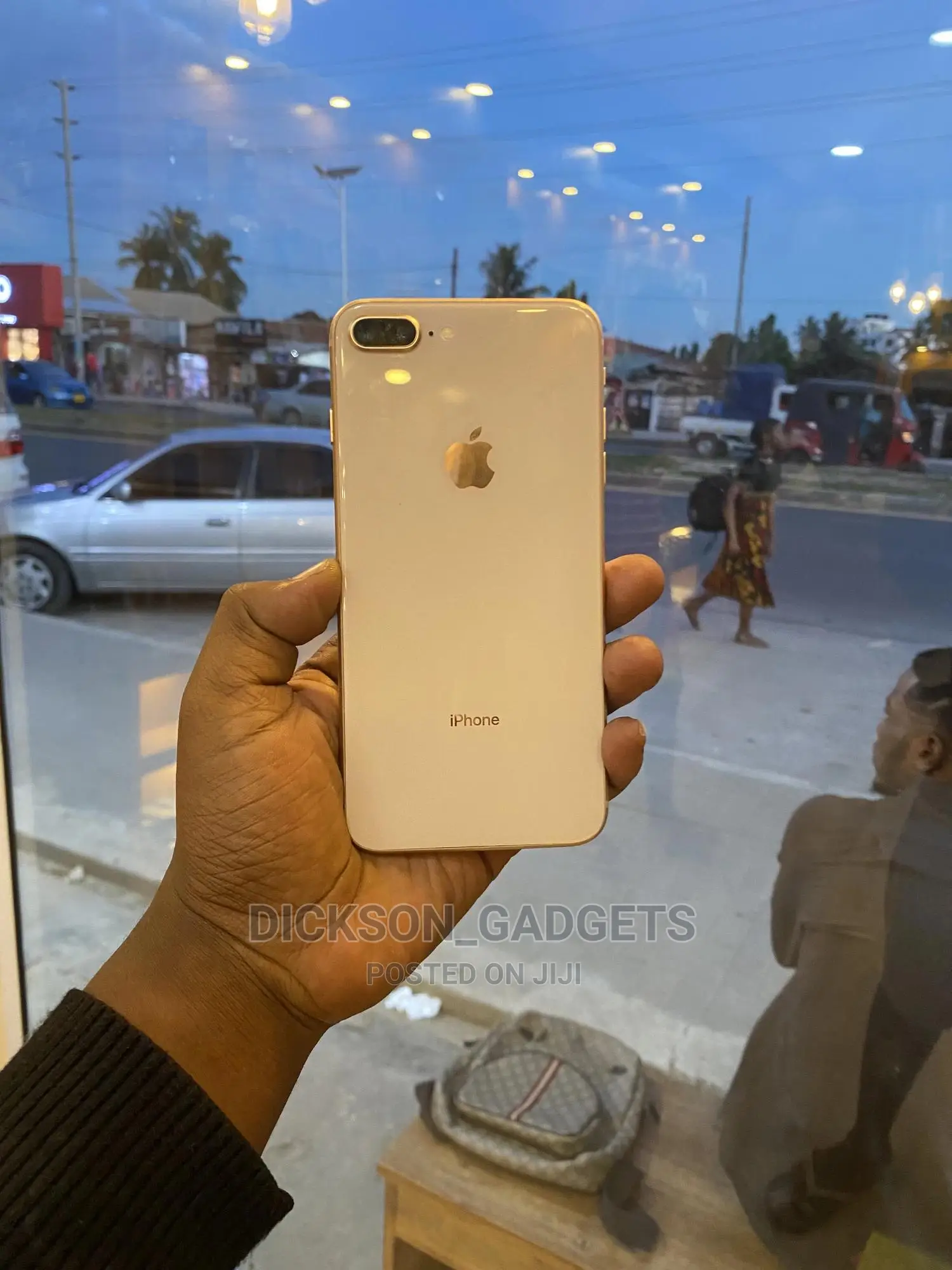 Apple iPhone 8 Plus 64 GB Gold