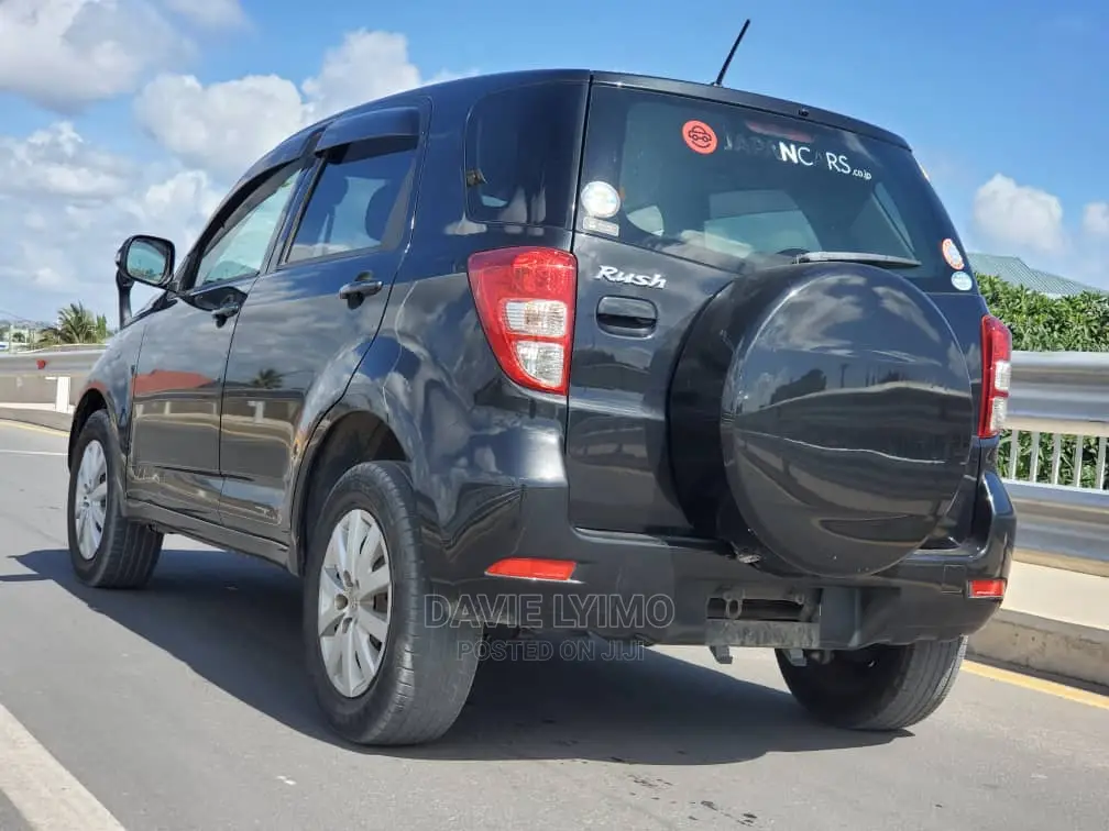 Toyota Rush 1.5 AWD 2010 Black