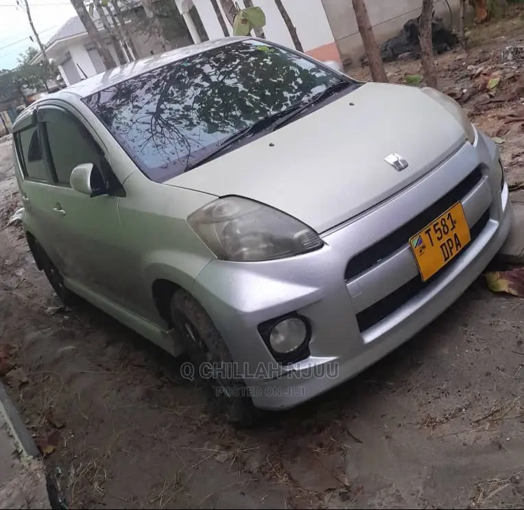 Toyota Passo 2007 Silver