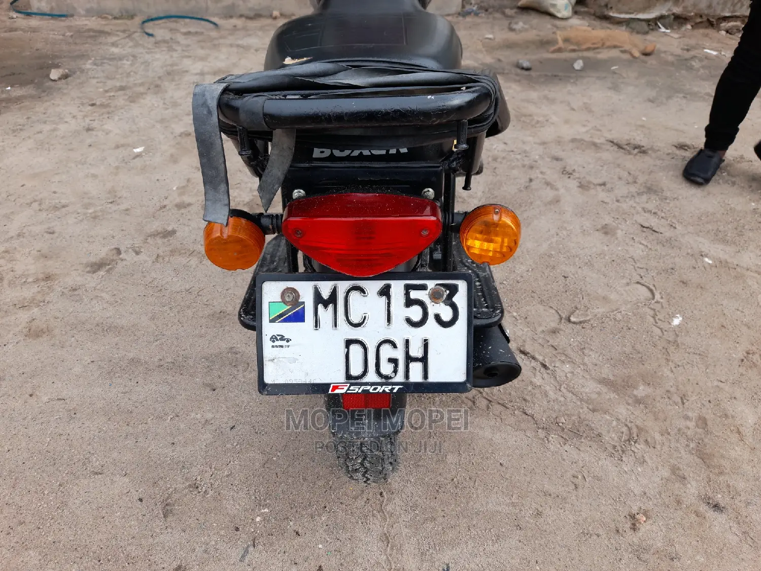 Bajaj Boxer X125 2022 Black