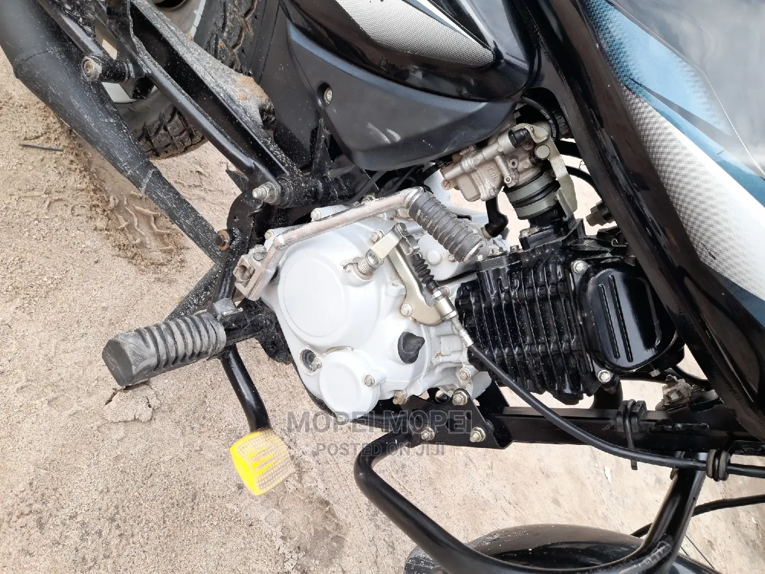 Bajaj Boxer X125 2022 Black