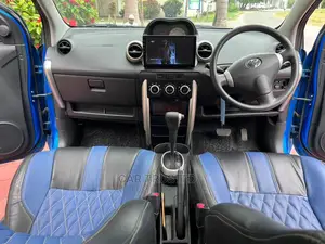 Toyota IST 2004 Blue