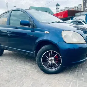 Toyota Vitz 1.3 FWD 3dr 2002 Blue
