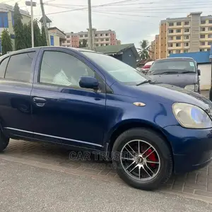 Toyota Vitz 1.3 FWD 3dr 2002 Blue