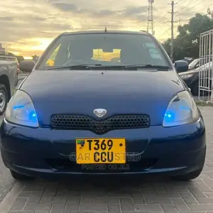 Toyota Vitz 1.3 FWD 3dr 2002 Blue