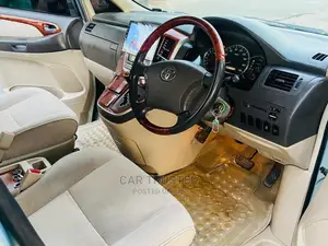 Toyota Alphard 2004 Pearl