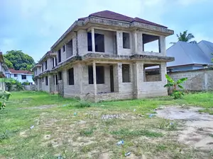 3bdrm Bungalow in Markreal Estate, Kinyerezi for Sale