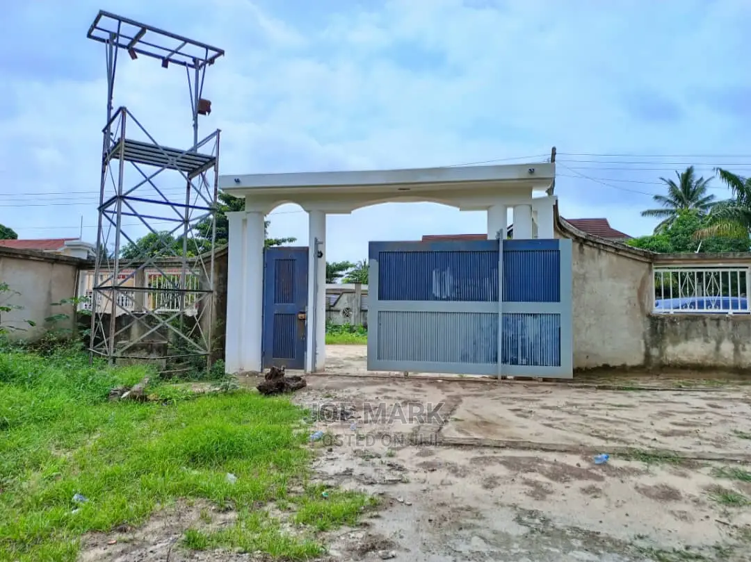 3bdrm Bungalow in Markreal Estate, Kinyerezi for Sale