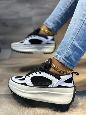 Women's Sneakers