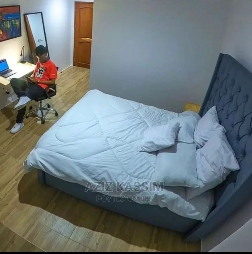 Duvet Nyeupe