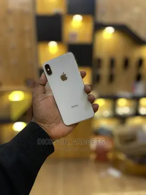 Apple iPhone X 64 GB White