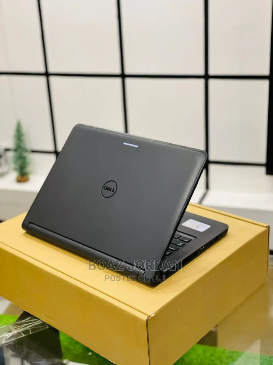 New Laptop Dell Latitude 13 3340 4GB Intel Core I3 HDD 500GB