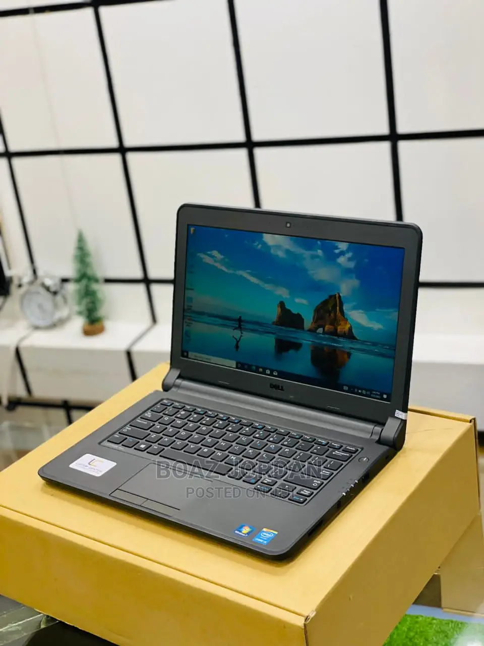 New Laptop Dell Latitude 13 3340 4GB Intel Core I3 HDD 500GB