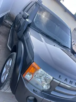 Land Rover Discovery 2010 Gray