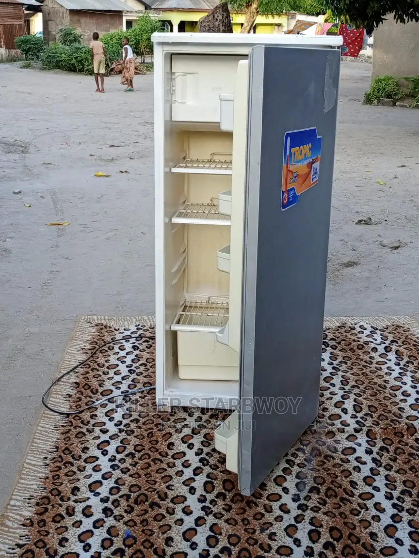 Fridge Single Door Inafanya Kaz Vzur Mno