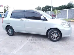 Toyota Raum 1.5 FWD 2006 Blue