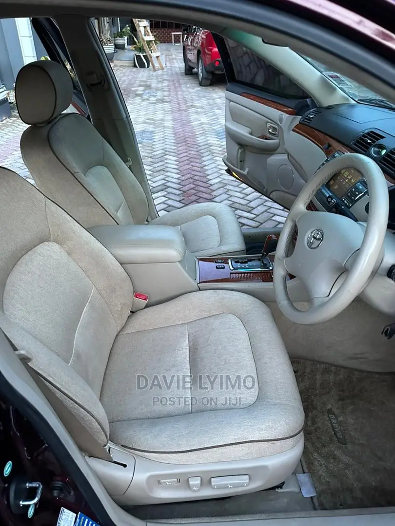 Toyota Brevis 2005