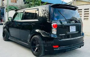 Toyota Corolla Rumion 2011 Black