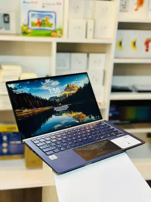 New Laptop Asus Zenbook 14 UX434 16GB Intel Core I7 SSD 256GB