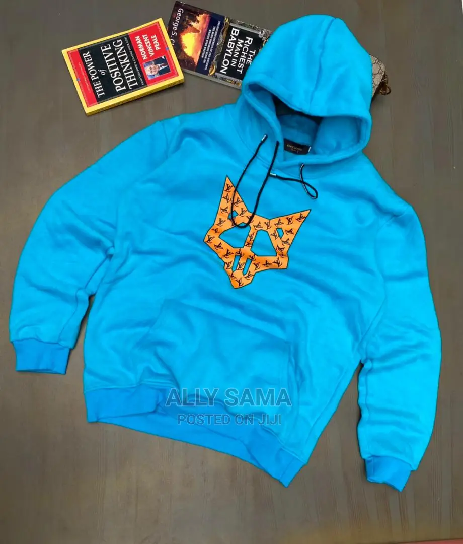Hoodie's Naked Wolf